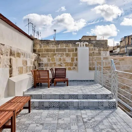 Vallettastay Old 3 Apartment *