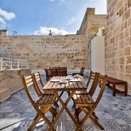 Apartment Vallettastay Old 3