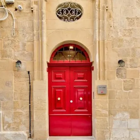 Old 3 By Vallettastay * Valletta